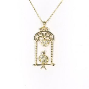 Bur med fugl og svvende hjerte